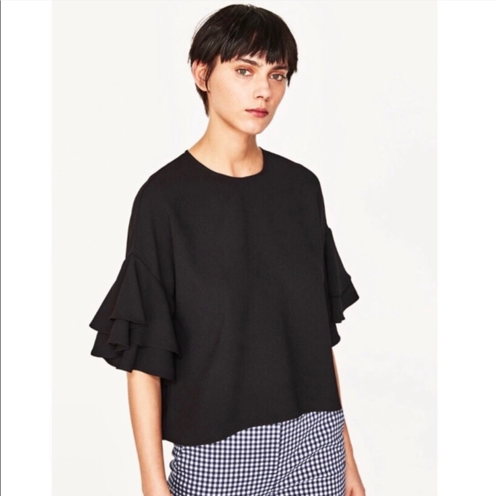 Black Zara ruffle sleeve top